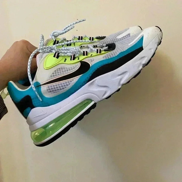 NIKE 270 REACT MENS RUNNING SHOES SIZE 13 ORACLE AQUA BLACK GHOST GREEN COLOR - Picture 1 of 9